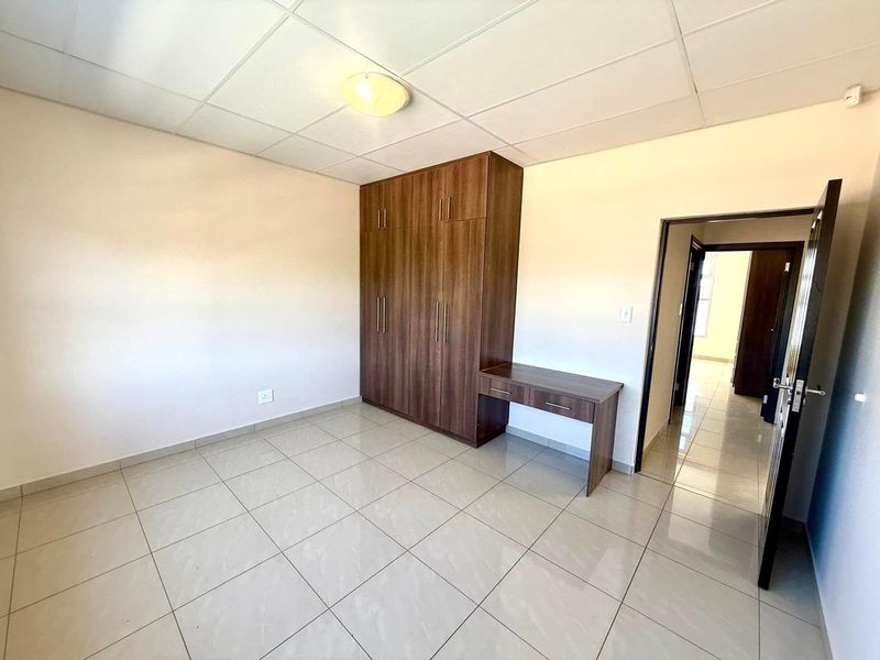 2 Bedroom Apartment For Sale in Eros - Photo 5