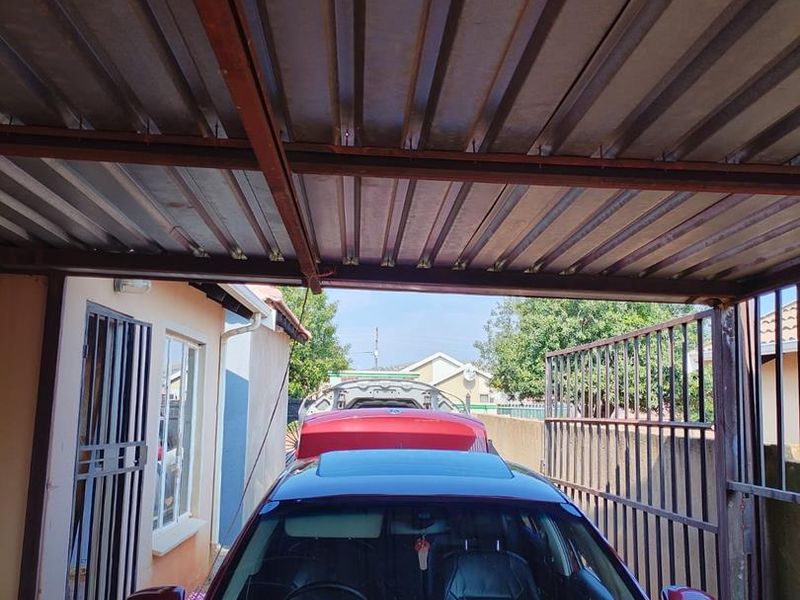 Spacious 2 Bedroom House for Rent in Gem 1 - Photo 2