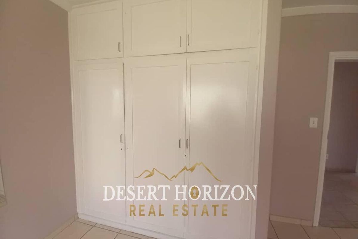 Swakopmund, Vineta | 3 Bedroom House For Sale with 2 Flats - Photo 5