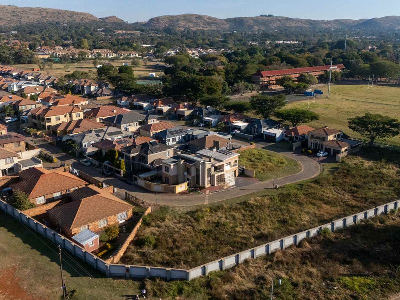 Prime Vacant Stand in Secure Heatherview Estate, Akasia - Photo 8