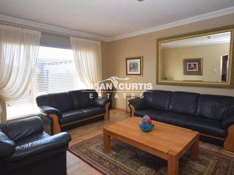 5 BEDROOM DOUBLE STOREY HOUSE IN HAGE HEIGHT, SWAKOPMUND FOR SALE - Photo 3