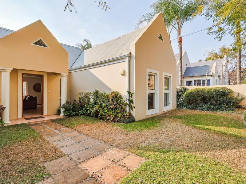 Fully Furnished 3-Bedroom House with Pool for Rent in Silver Lakes Golf Estate - Photo 2