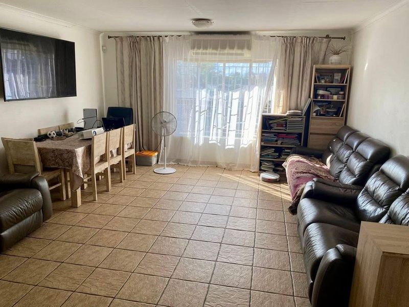 Kleine Kuppe- For Sale- N$1 500 000 - Photo 2