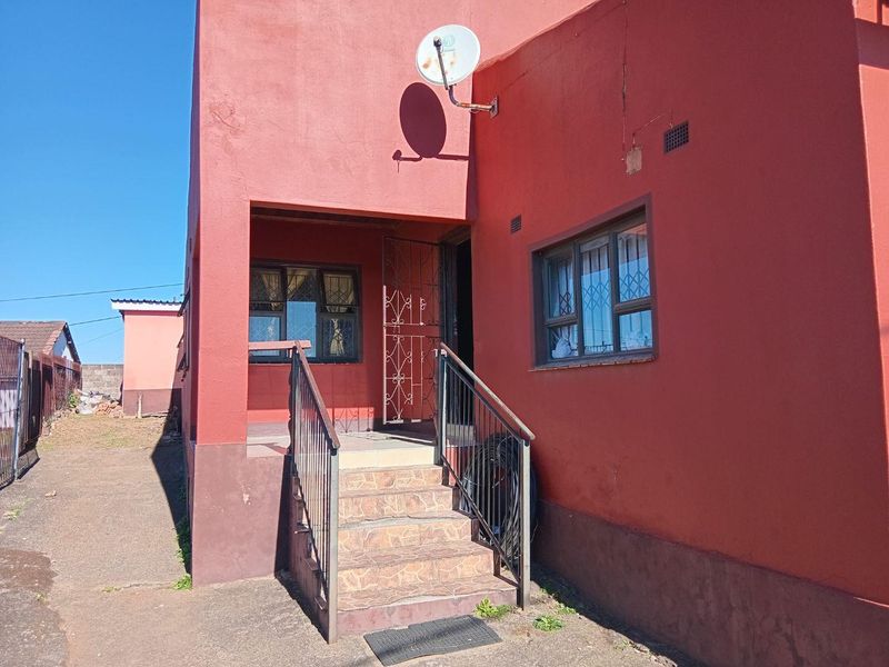 FOR SALE | 3-Bedroom Home with additional Outside Building in Imbali, Pietermaritzburg - Photo 2