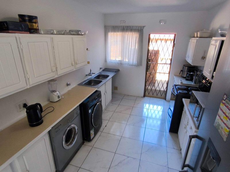 Pet-friendly Townhouse! - Photo 8