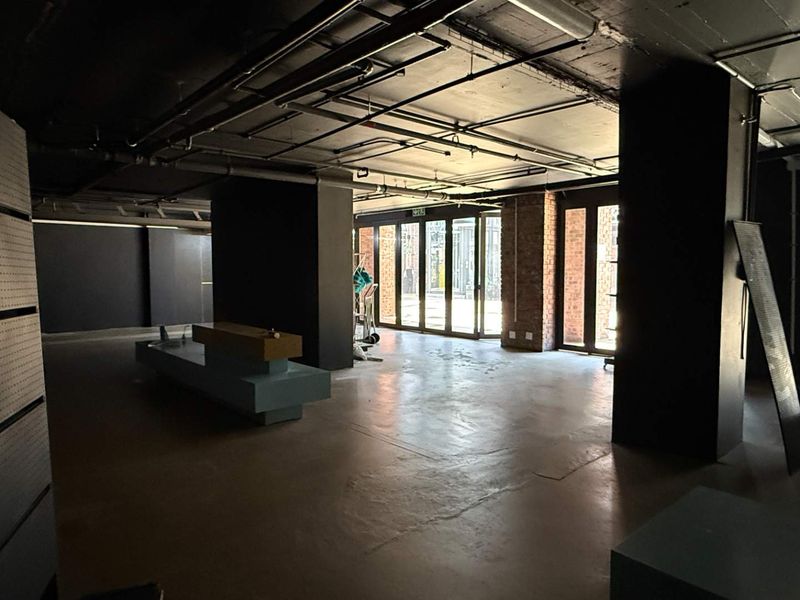 177m2 ground floor retail unit to let in Wembley Square - Photo 6