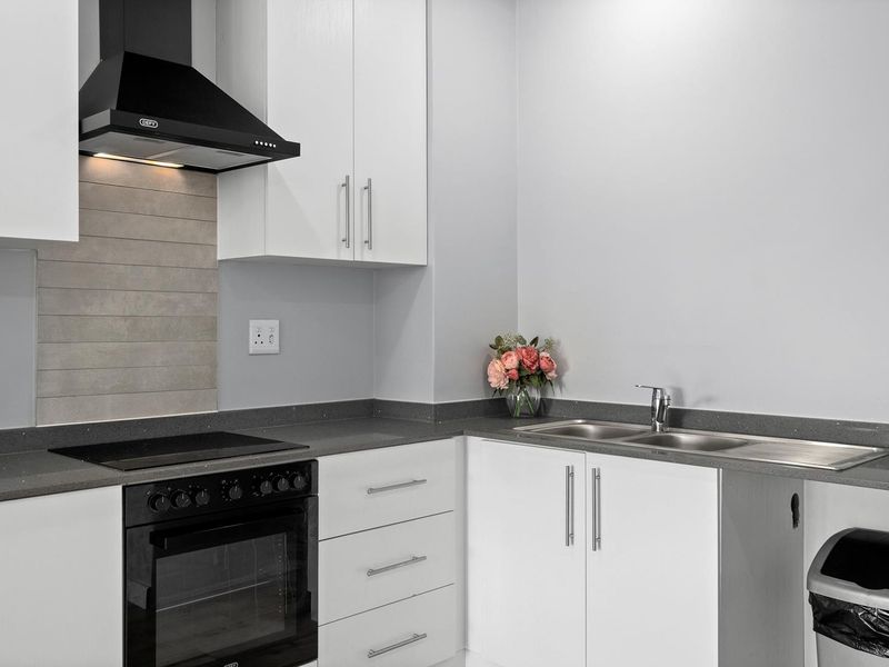 FOR SALE  |  Hillcrest  |  Cotswold Fenns Estate  |  2 Bedroom 2 Bathroom Apartment - Photo 6