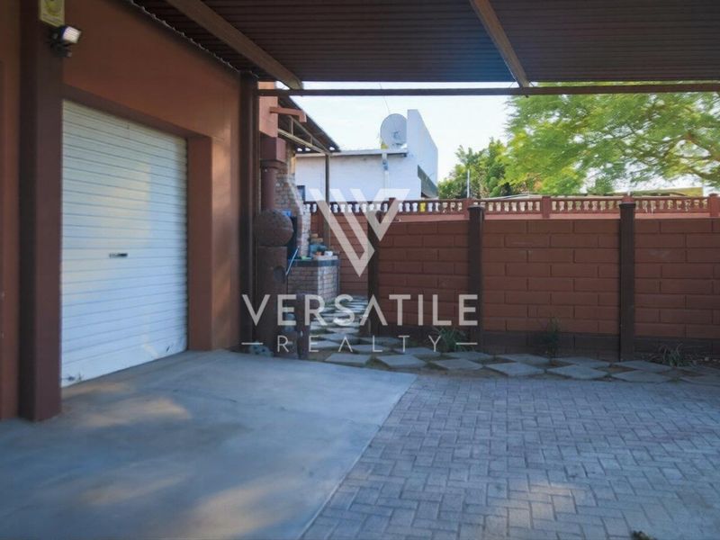 Exquisite Family Haven: Modern Comfort Meets Ultimate Convenience - Photo 2