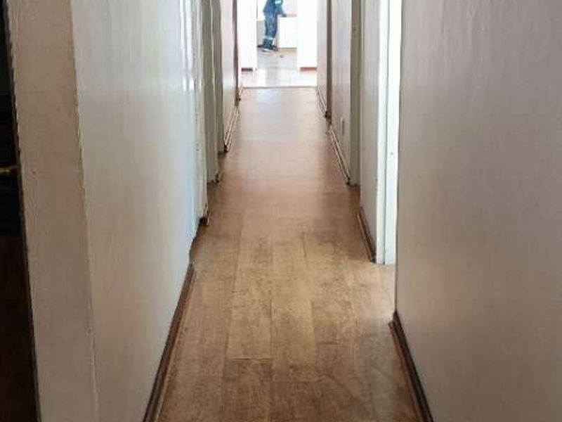 Spacious Home with pool and entertainment area. - Photo 9