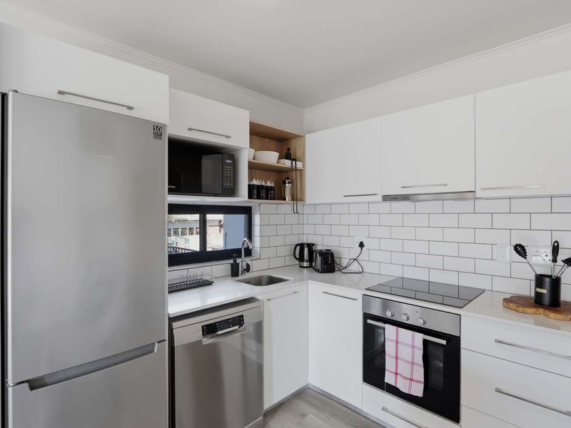 Prime Knysna Airbnb Investment | Luxury 2-Bedroom Apartment at Seahorse - Photo 8