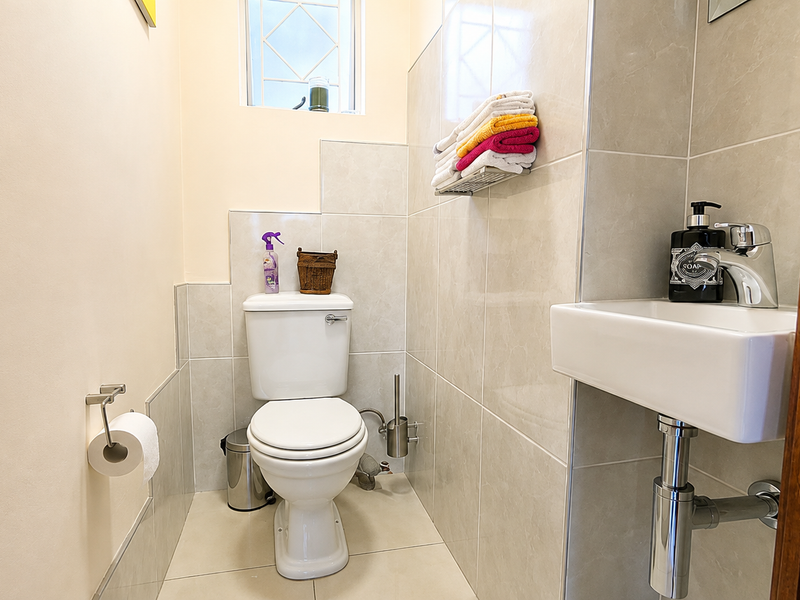 4 Bedroom House for sale in Glenvista - Photo 10