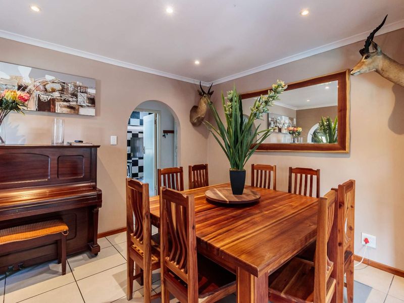 REDUCED TO SELL!! - Photo 4