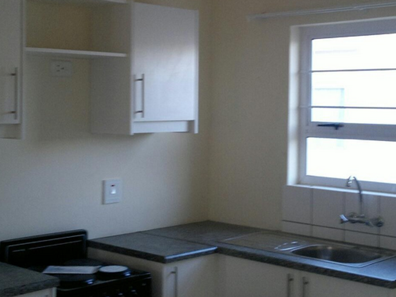 FOR SALE- 2 BEDROOM TOWNHOUSE IN ARANDIS, NAMIBIA - Photo 2