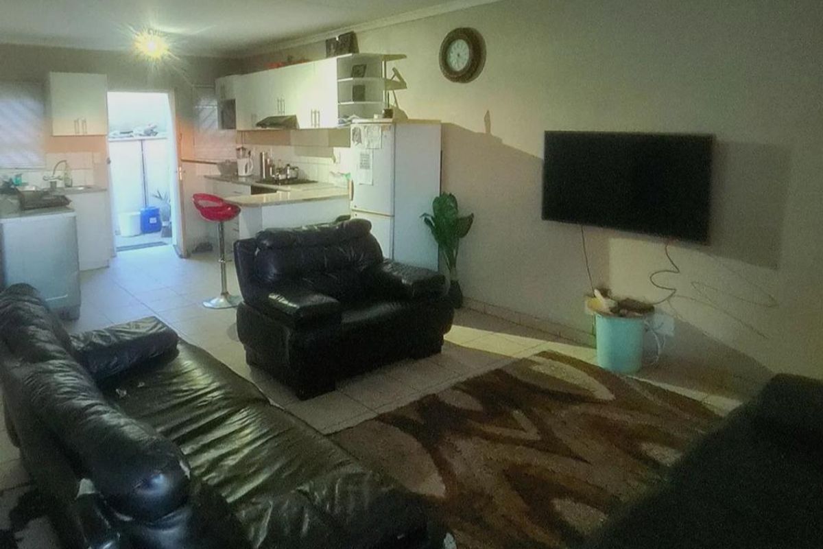 Townhouse for sale extension 4 OTJOMUISE - Photo 3