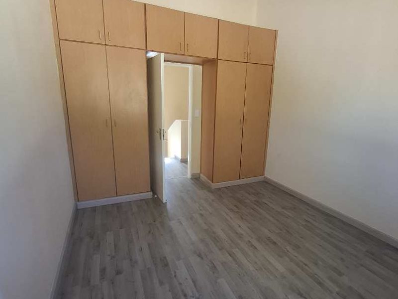 COSY TOWNHOUSE FOR FIRST TIME HOME OWNERS OR INVESTORS - Photo 4