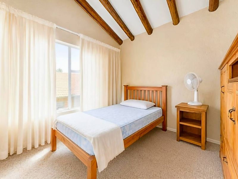 2 Bedroom Townhouse for Sale in New Redruth - Photo 9