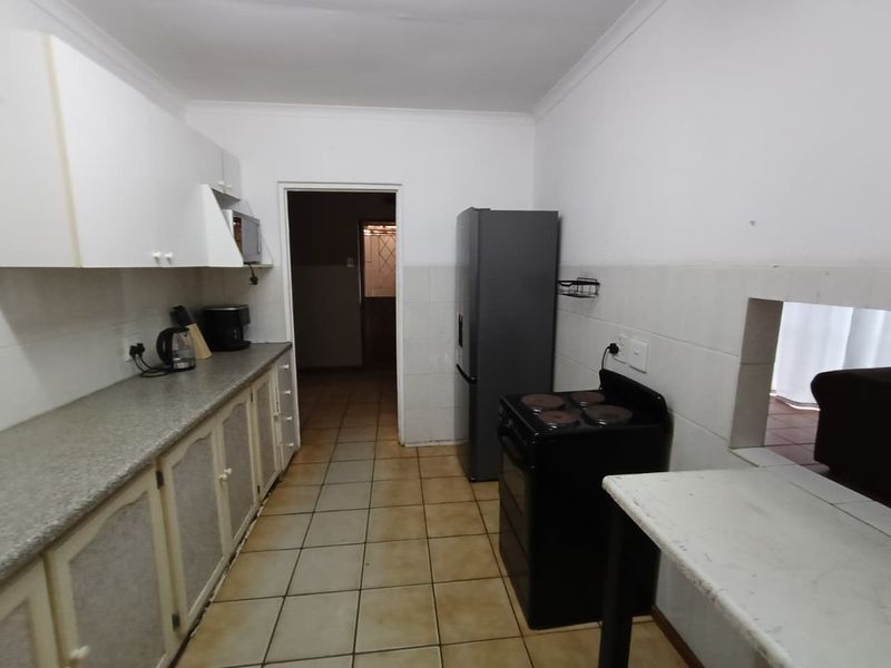 To Rent - Two Bedroom cottage |  01 June 2026 - Photo 7