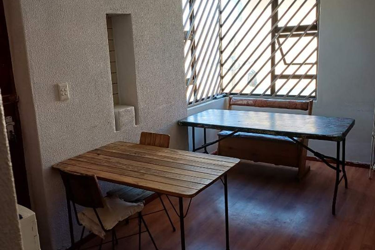 Family Home with Flat close to Duneside School and Dunesmall - Photo 5