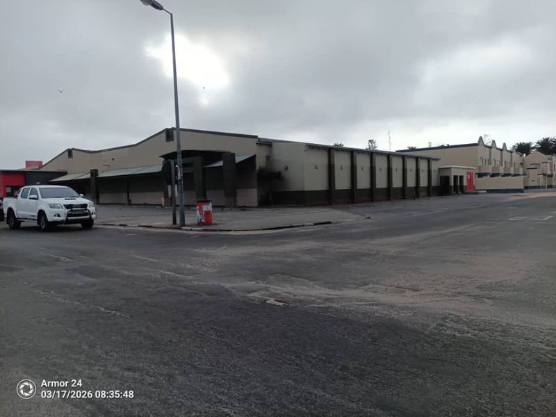 For Sale: Unlock Retail Success: Prime Business Property Awaits Walvisbay - Photo 2