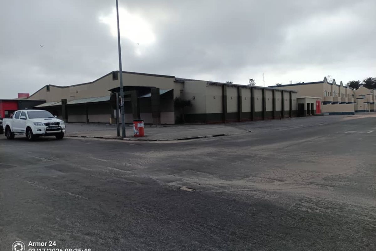 For Sale: Unlock Retail Success: Prime Business Property Awaits Walvisbay - Photo 2