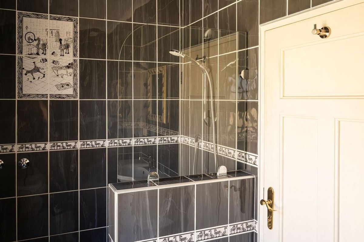 Classic Family Home with Flatlet for Sale in Kramersdorf - Photo 5