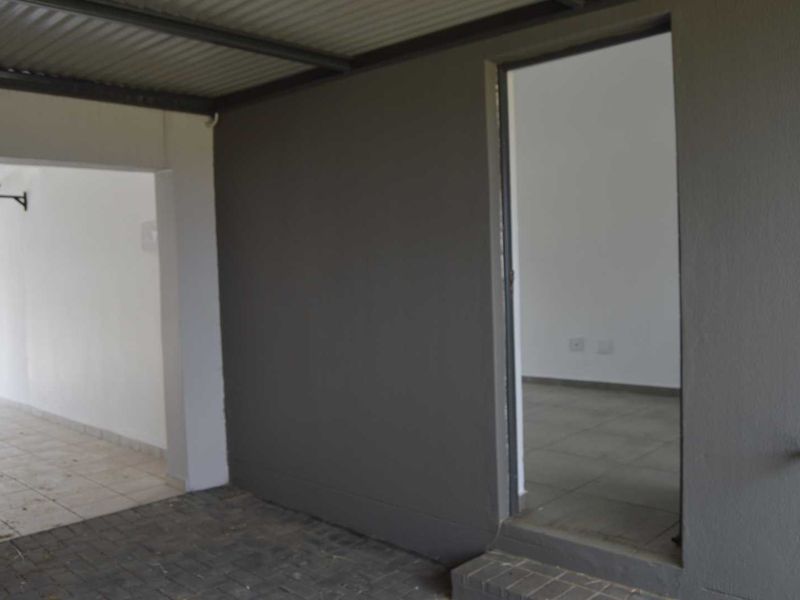 A Story of Serenity at De La Casa - Photo 8