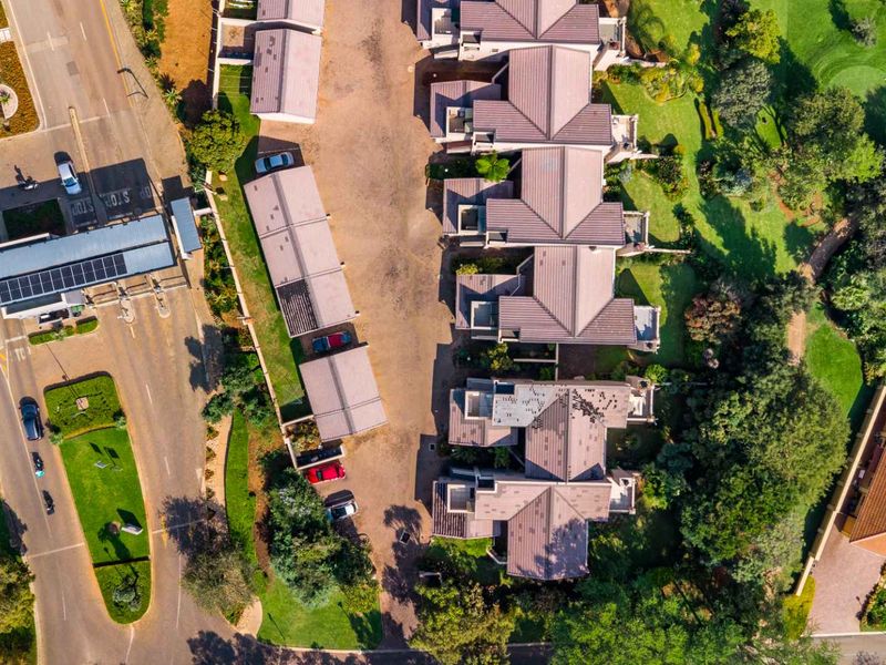 Elegant Fully Furnished Living in Woodhill Golf Estate - Photo 7