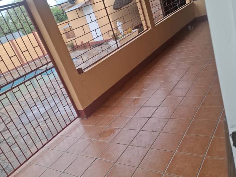 🏡 FOR SALE | Pioneerspark  4-Bedroom House with Bachelor Flat – N$ 4,100,000 - Photo 3