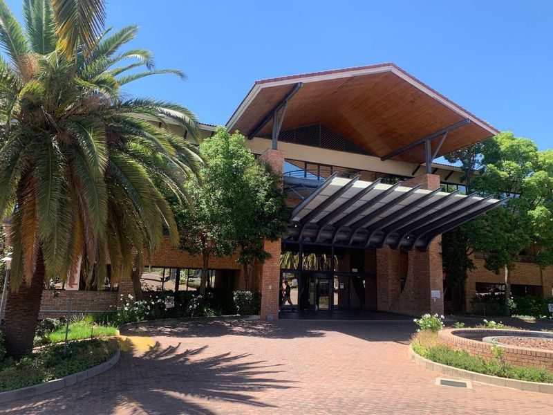 1 360m2 Woodmead Office To Let - Photo 2