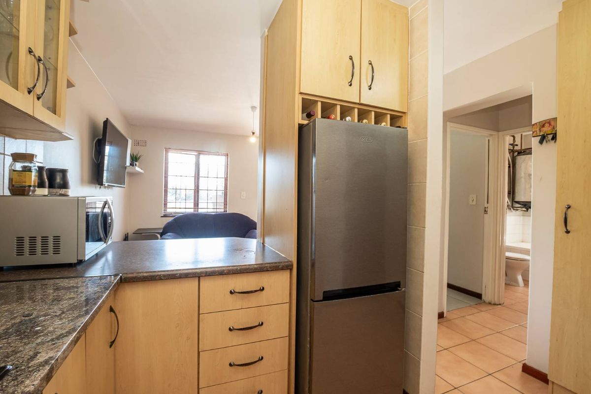 Mountain views and morning coffee! - Photo 3