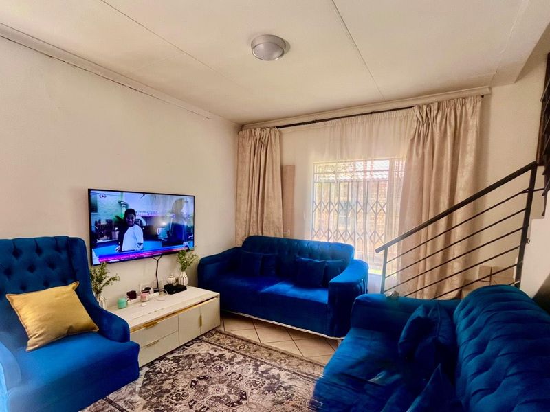 Dawn Park Town house - Photo 7