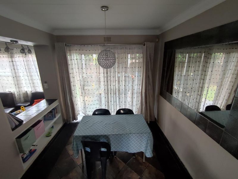 LOOKING FOR A LOVELY, EASY-TO-OWN APARTMENT IN A PEACEFUL NEIGHBOURHOOD? LOOK NO FURTHER! - Photo 4