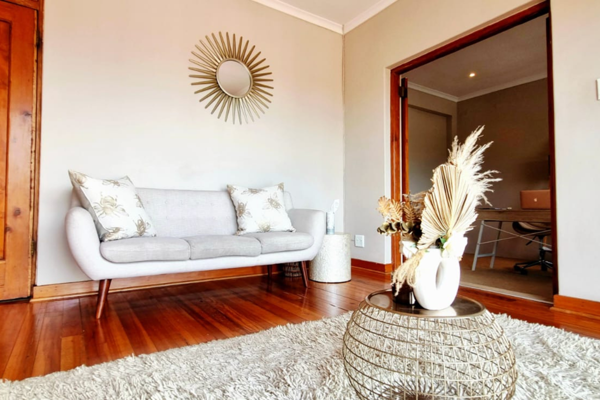 Medical Consulting Suite to Let in Durban North | Sea Views - Photo 2