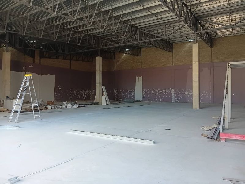 Mixed use warehouse to let in Northern Industrial - Photo 9