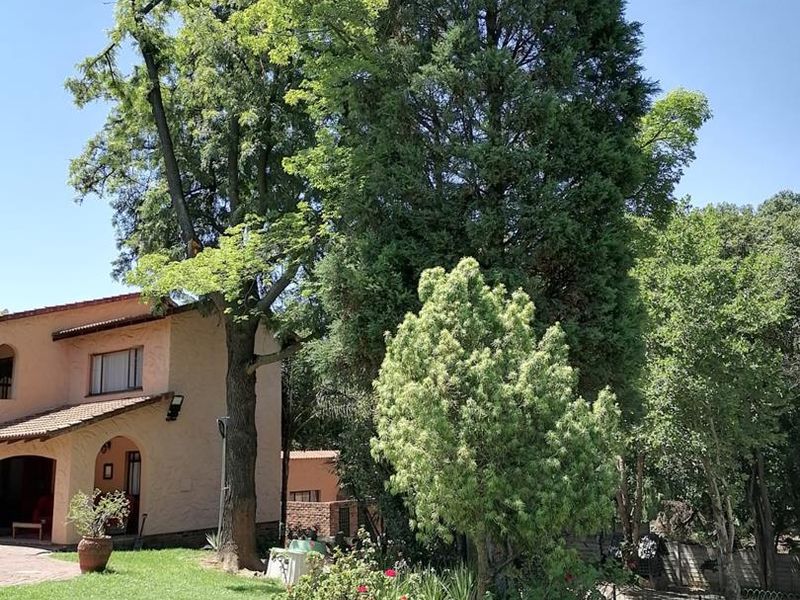 Expansive 8 bedroom and 8 bathroom in Ferndale - Photo 6