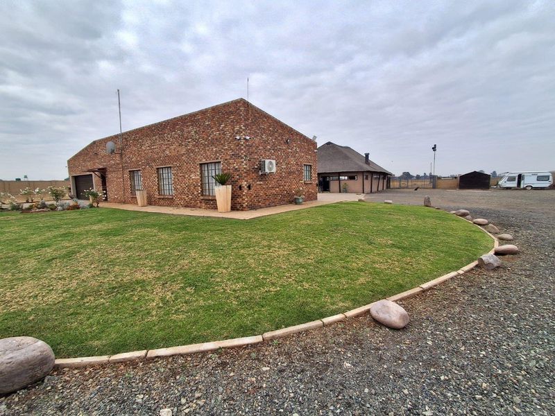 2.31 Hectare Smallholding with Fully Furnished Home and Entertainment Venue - Photo 6