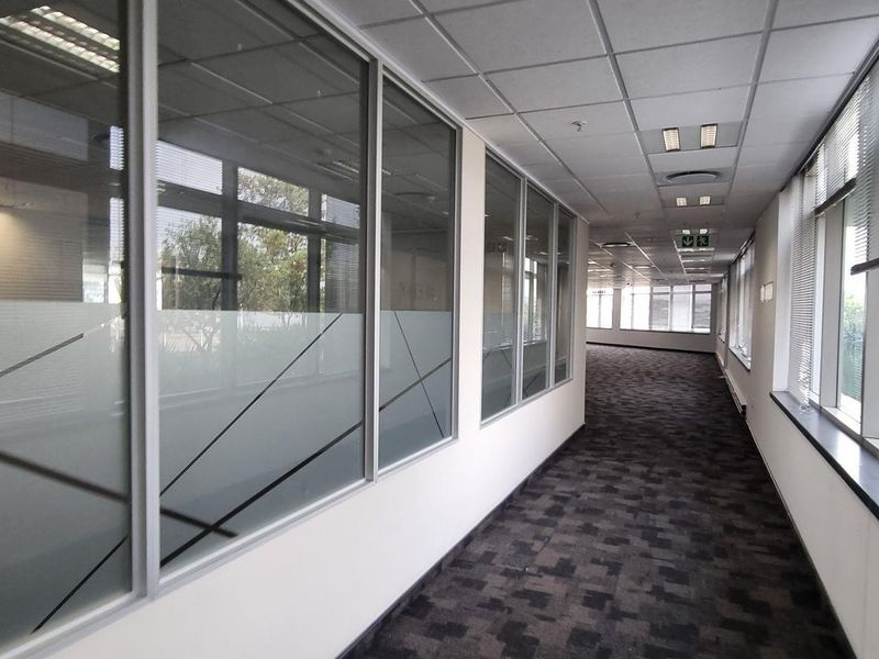 2 700m2 Waterfall City Midrand Office Block For Sale - Photo 7