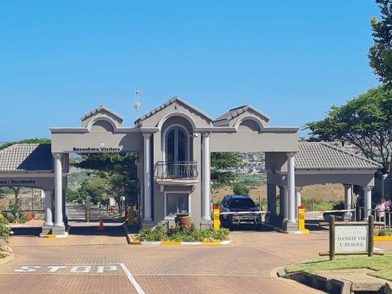 A rare opportunity -  Priced to sell fast - Photo 7