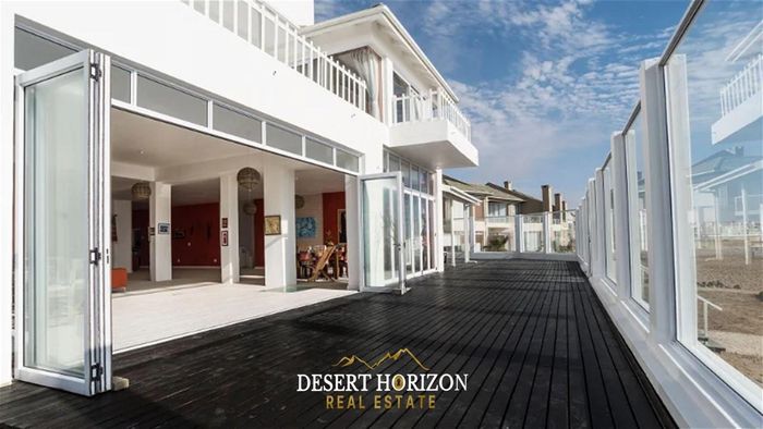 Property #2204149, Guest House For Sale in Vogelstrand