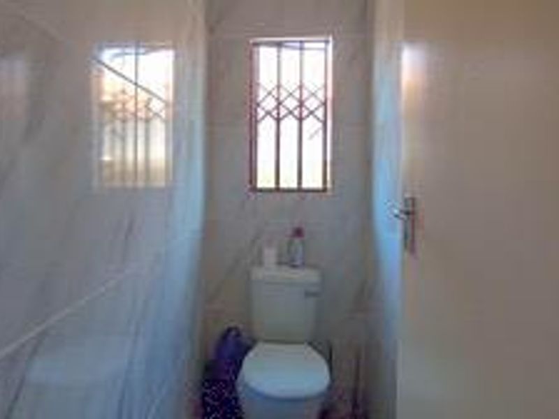 Stunning 3 bedrooms house for sale in Soshanguve VV - Photo 9