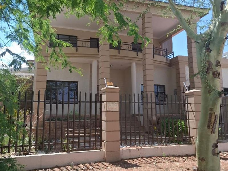Exceptional Home for Sale in Suiderhof. - Photo 3