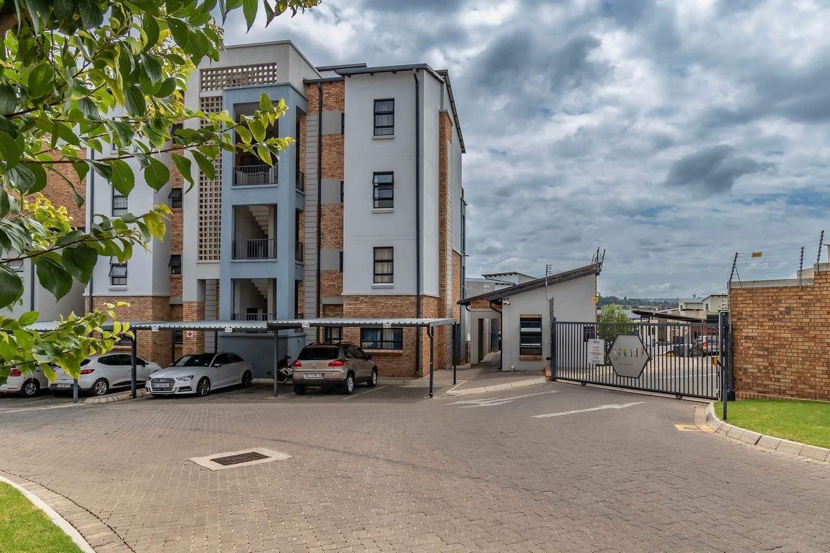 Three-bedroom ground floor apartment in barbeque downs - Photo 5