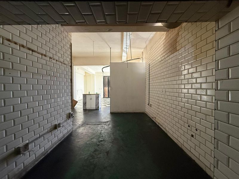 Restaurant/Retail Space to Let – 84m2   11th Avenue, Parkmore Gardens - Photo 3