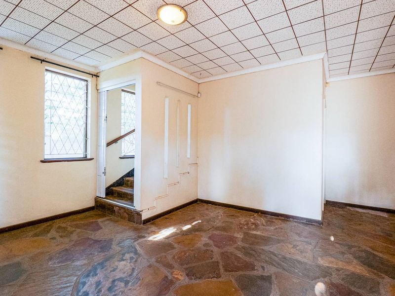 Spacious family home in excellent area - Photo 7