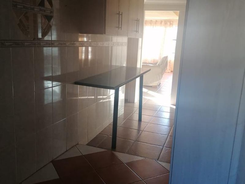 4 bedrooms house for sale in Soshanguve L - Photo 8