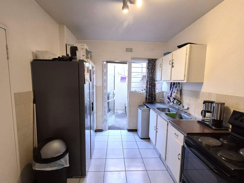 Secure 3-Bedroom Duplex -Close to Ferndale on Republic - Photo 10