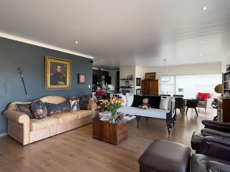 Coastal home with stunning view - Photo 6