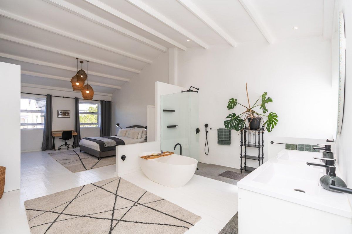 Charming Chamberlain,Versatile Home in Upper Woodstock - Photo 4