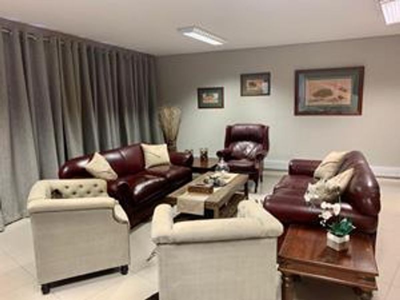 A-Grade Warehouse - For Sale -  AS INVESTMENT - Photo 2