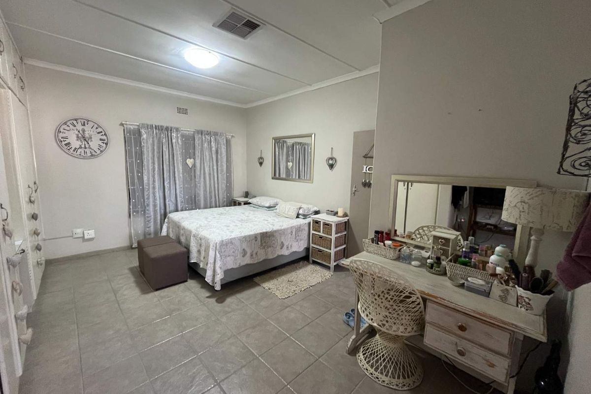 Fantastic 4-bedroom family home in a popular area - Photo 2